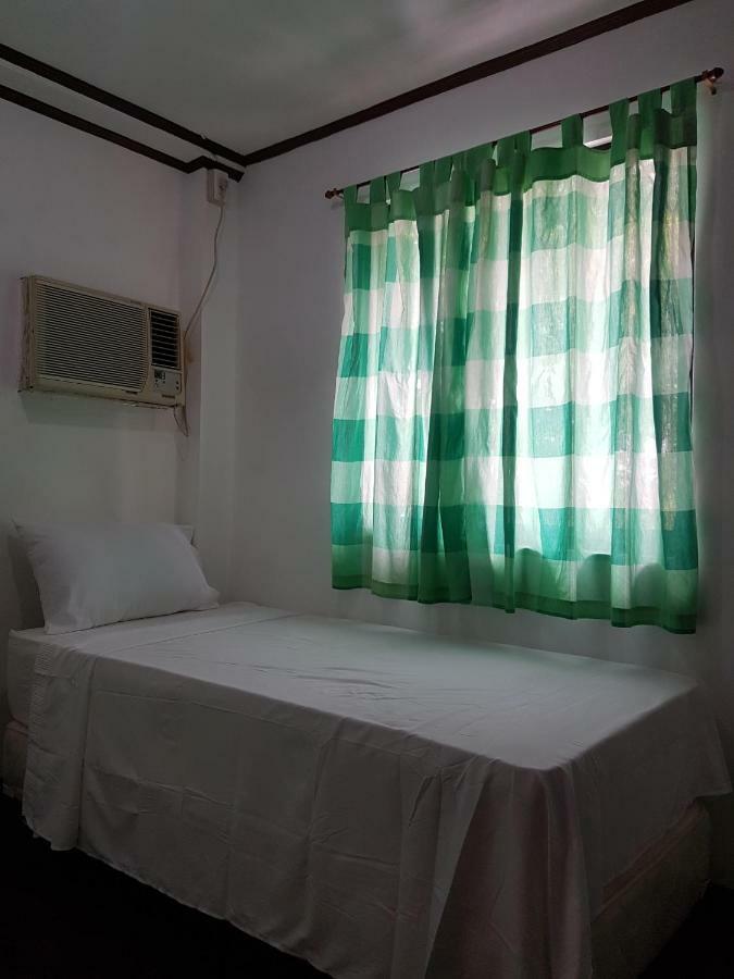 Joyful Island Hostel Lapu-Lapu City Dış mekan fotoğraf